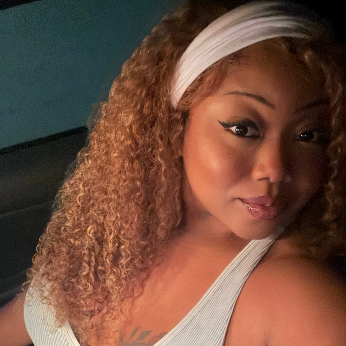 Natural Curly Ready-to-Wear Glueless Blonde Highlight Wig